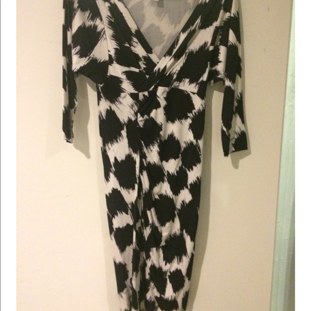 DVF Diane Von Furstenberg Beautifully Silhouetted